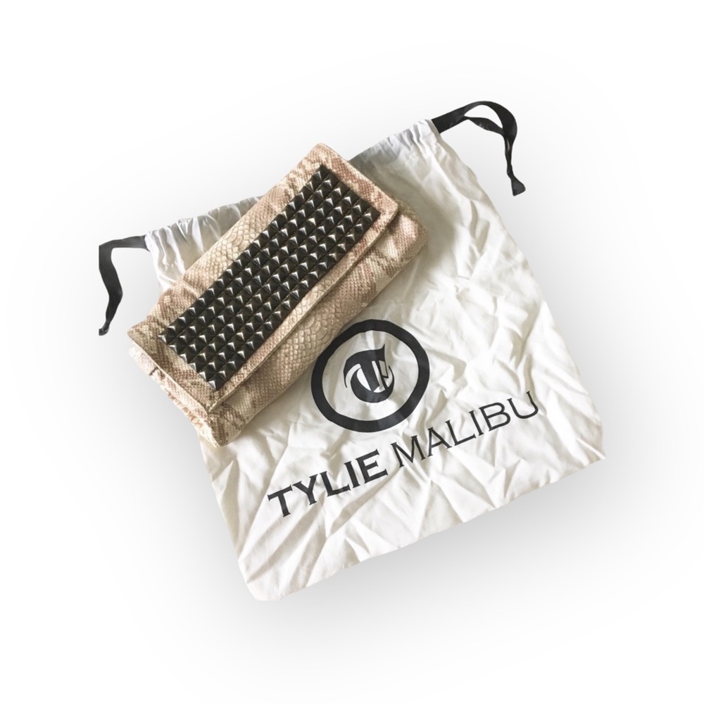 new Tylie Malibu 𓆙 Runaway Rockstud Python Skinny Clutch Bag 𓆙 Red Carpet Hot - Picture 11 of 16